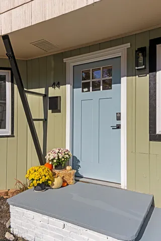 $279,900 | 44 6th Street, Auburn, ME 04210