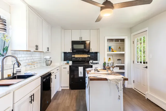 $279,900 | 44 6th Street, Auburn, ME 04210