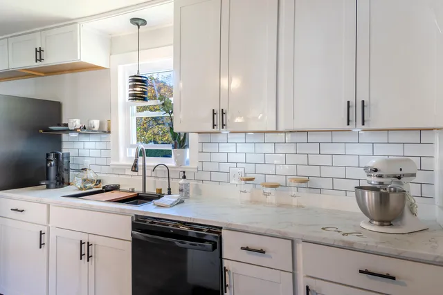 $279,900 | 44 6th Street, Auburn, ME 04210