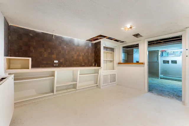 $279,900 | 44 6th Street, Auburn, ME 04210