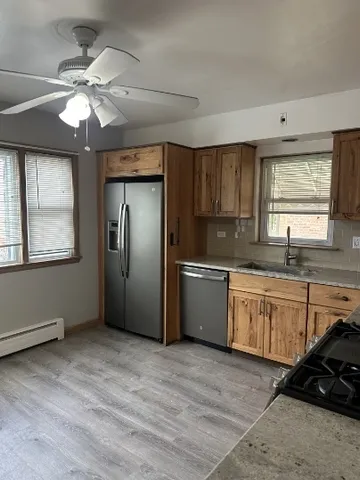 $2,400 | 6408 West Raven Street, Unit 2, Chicago, IL 60631