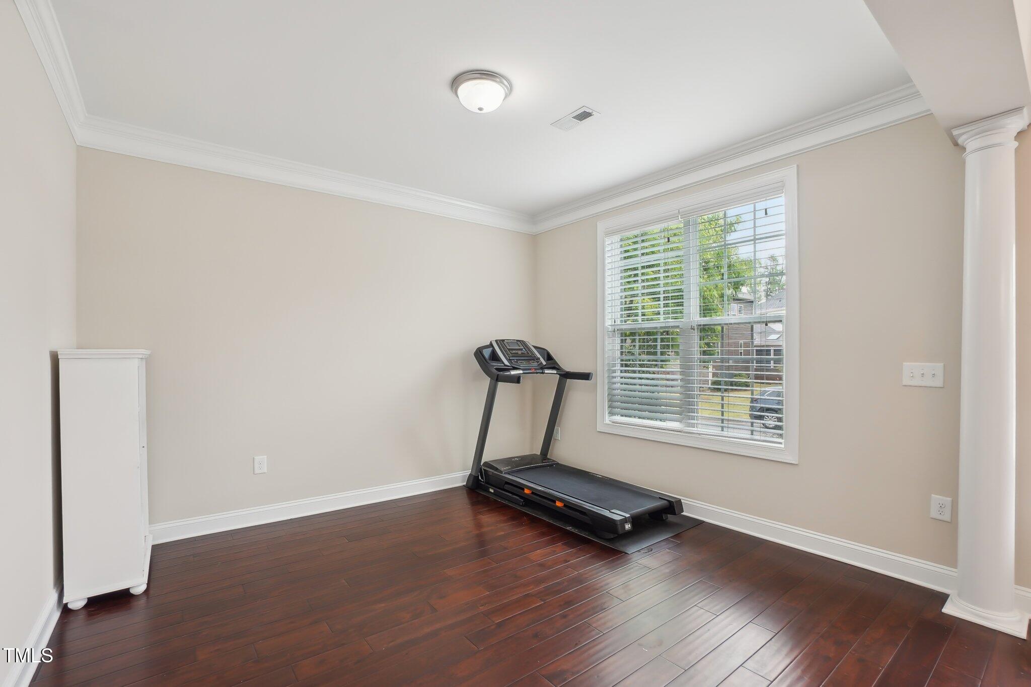 4008 Sykes Street Cary, NC 27519 - Photo 6 of 41