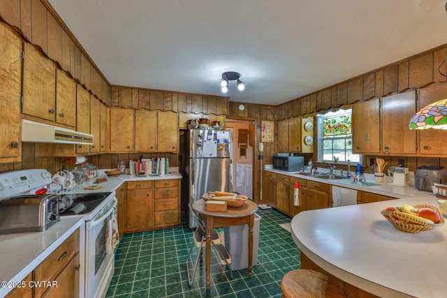 $295,000 | 10010 Highway 22, Dresden, TN 38225