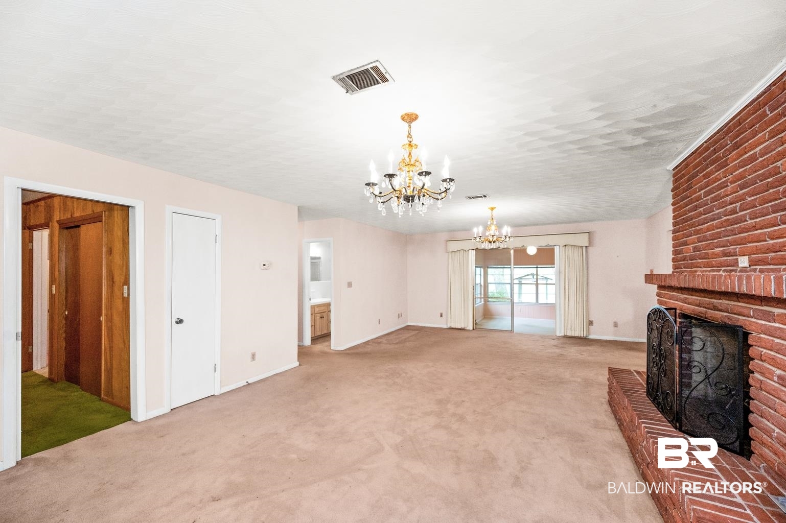 9699 Soldier Creek Road Lillian, AL 36549 - Photo 16 of 50 Living Room