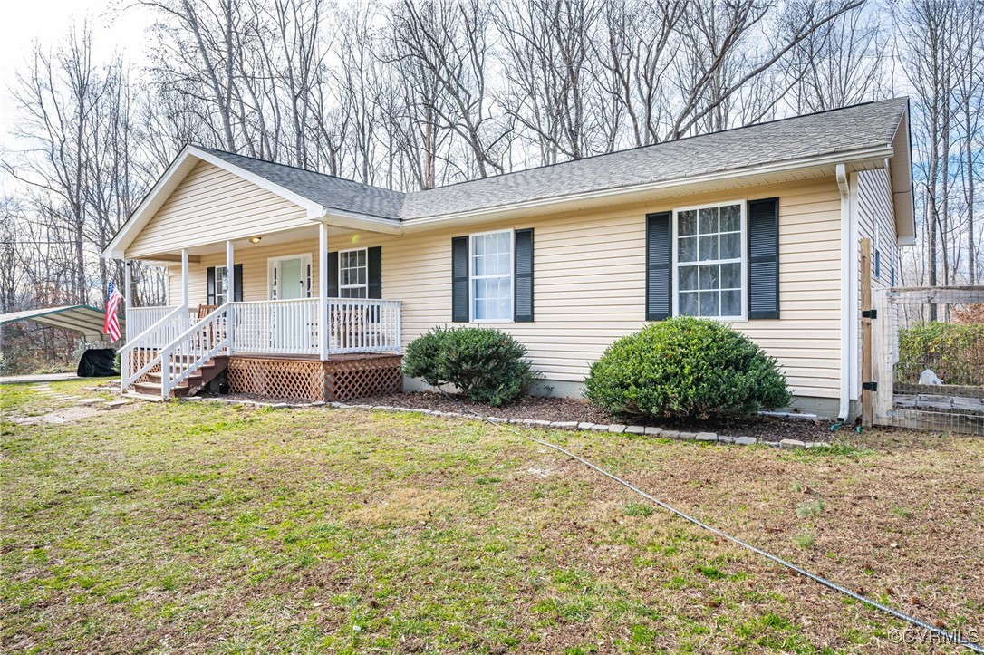 4959 Three Chopt Road Louisa, VA 23093 - Photo 2 of 28 Exterior view, front of home.