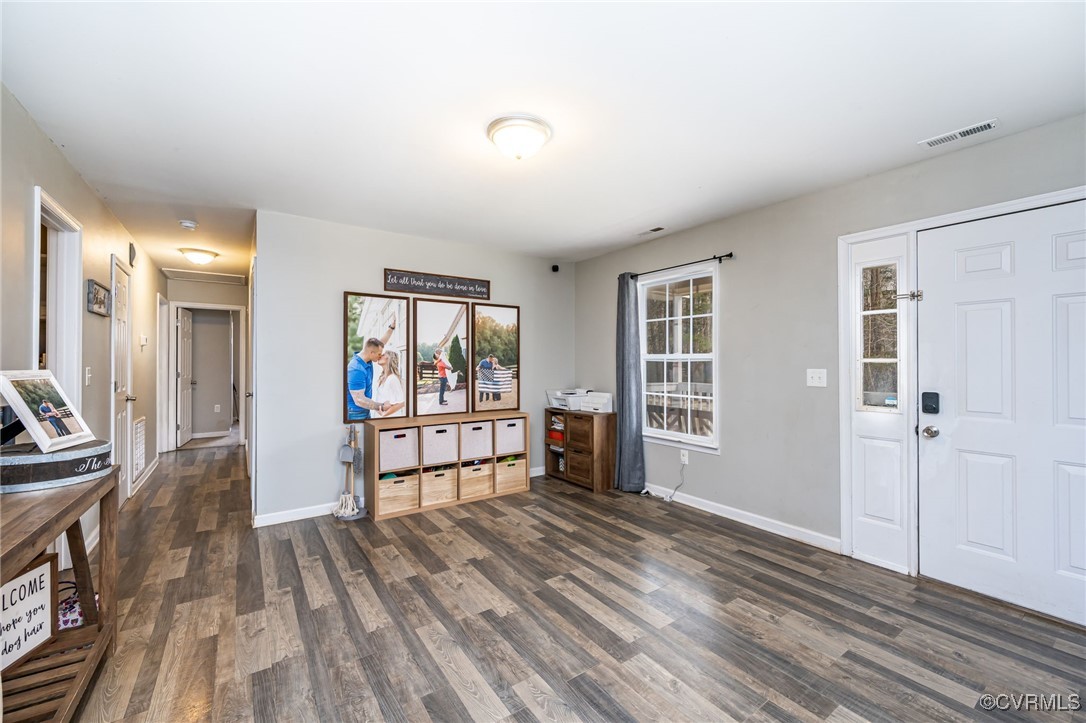 4959 Three Chopt Road Louisa, VA 23093 - Photo 8 of 28 Entryway/Foyer area with view f hallway.