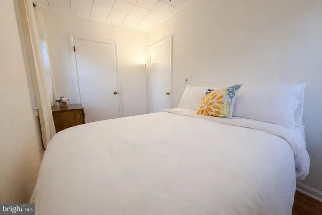 $4,500 | 131 Livingston Avenue, Unit 1/F, New Providence, NJ 07974