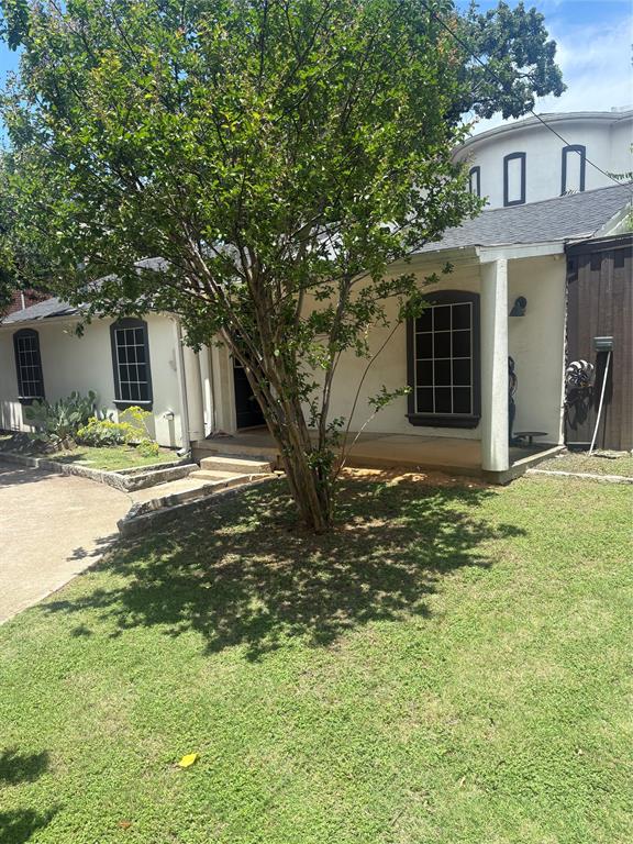 106 East Shady Grove Road Grand Prairie, TX 75050 - Photo 3 of 16