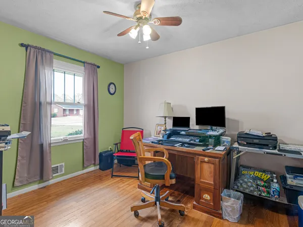 $284,900 | 329 Pine Street, Barnesville, GA 30204