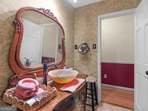 $284,900 | 329 Pine Street, Barnesville, GA 30204