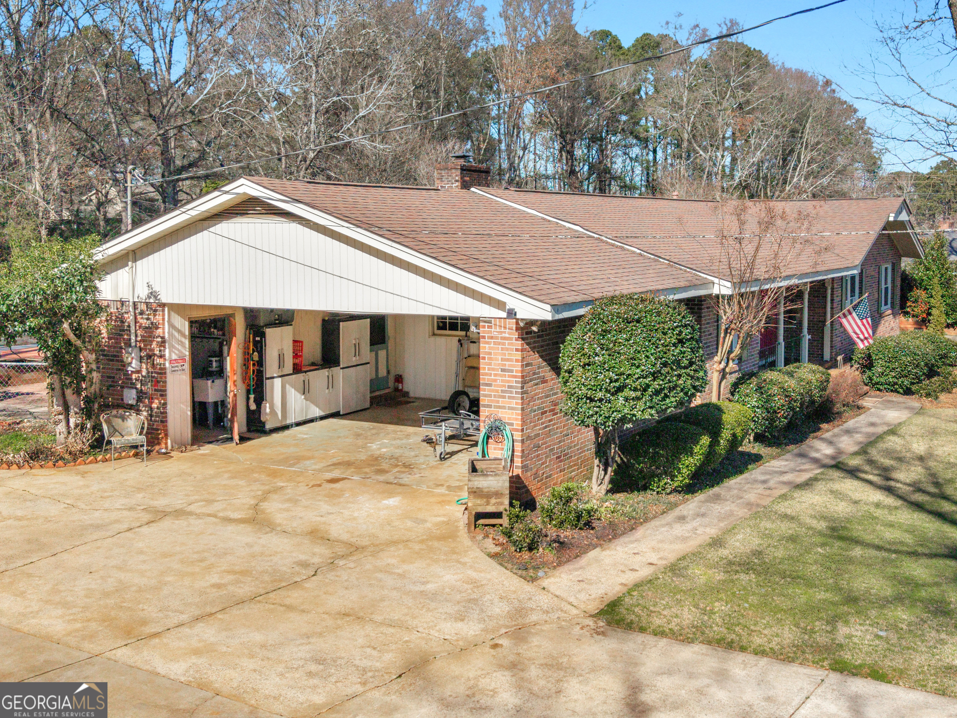 329 Pine Street Barnesville, GA 30204 - Photo 6 of 57