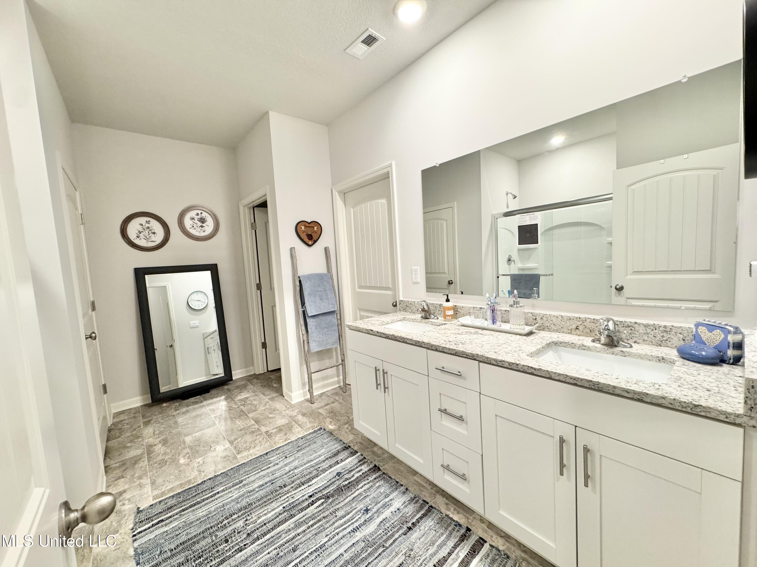 2347 Hyacinth Lane Hernando, MS 38632 - Photo 13 of 29 IMG_9490