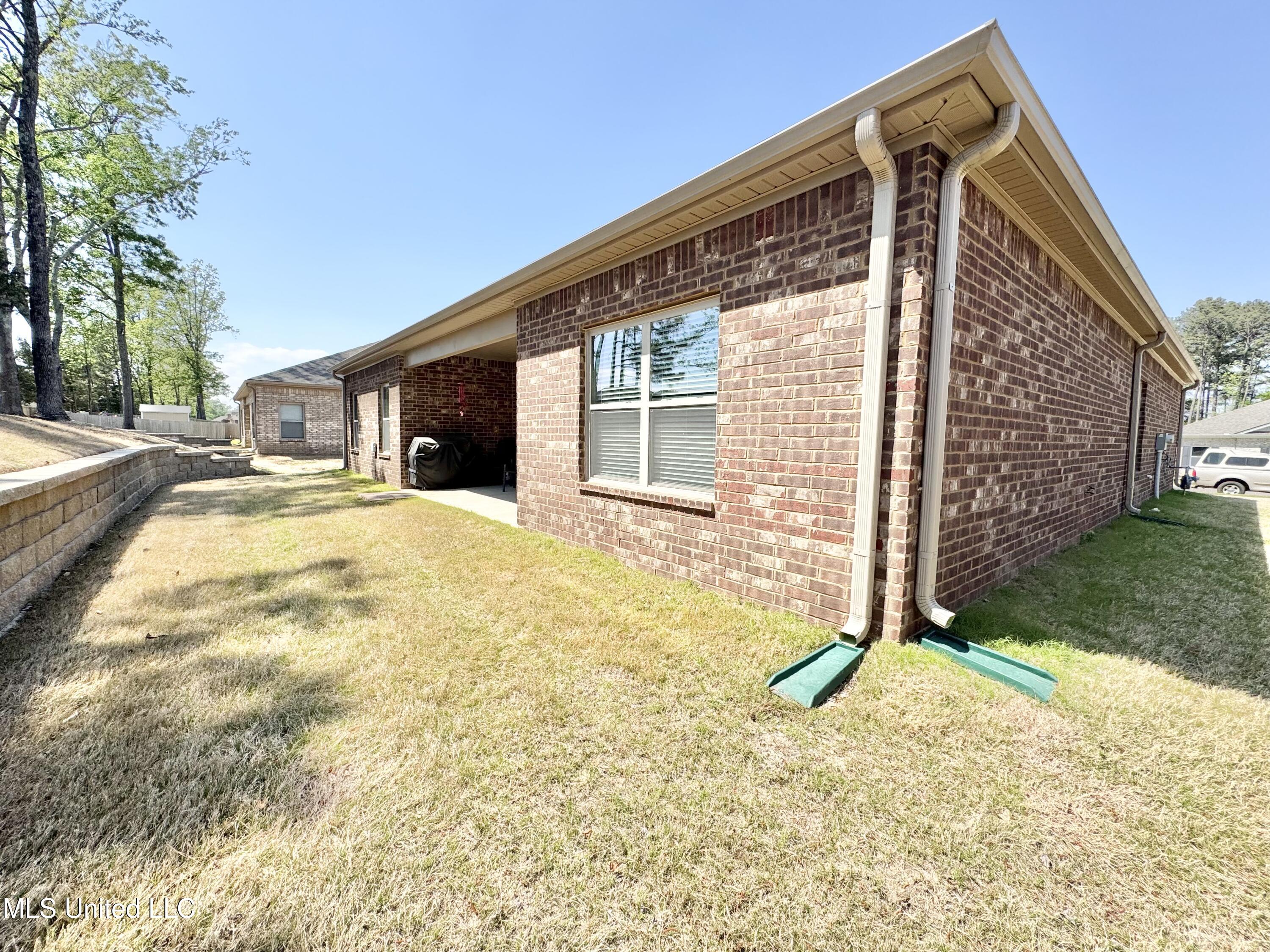 2347 Hyacinth Lane Hernando, MS 38632 - Photo 26 of 29 IMG_9500