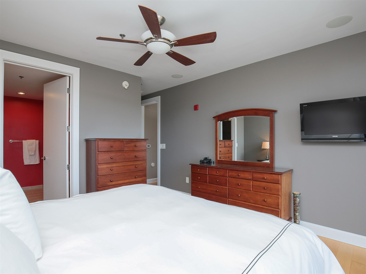 618 North Boylan Avenue, Unit 710 Raleigh, NC 27603 - Photo 9 of 22 Master Bedroom