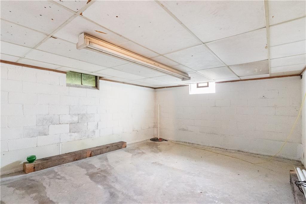 177 Oniontown Road Greenville, PA 16125 - Photo 16 of 18 a view of a garage