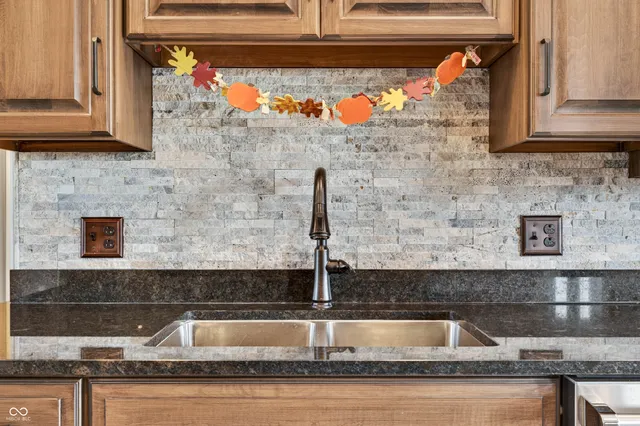 $699,000 | 2937 West 100 South, Franklin, IN 46131