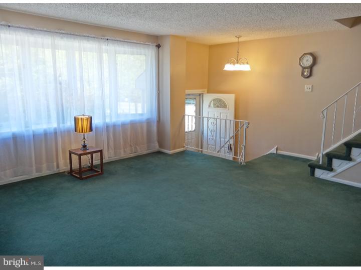11859 Brandon Road Philadelphia, PA 19154 - Photo 11 of 23 Gallery Image 11