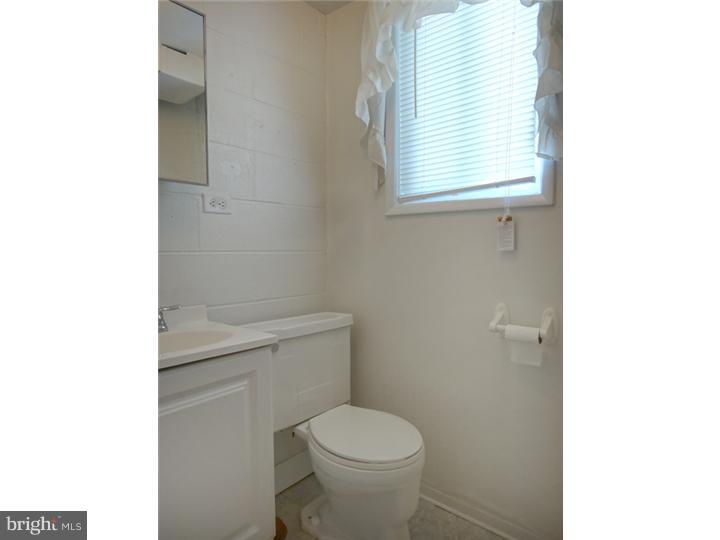 11859 Brandon Road Philadelphia, PA 19154 - Photo 15 of 23 Gallery Image 15