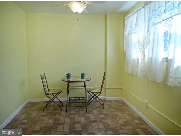 11859 Brandon Road Philadelphia, PA 19154 - Photo 5 of 23 Gallery Image 5