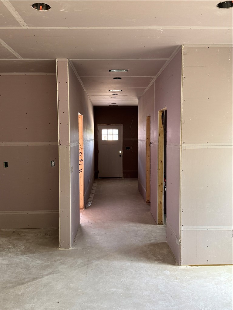 10 College Hill Road Warwick, RI 02886 - Photo 9 of 10 Gallery Image 9