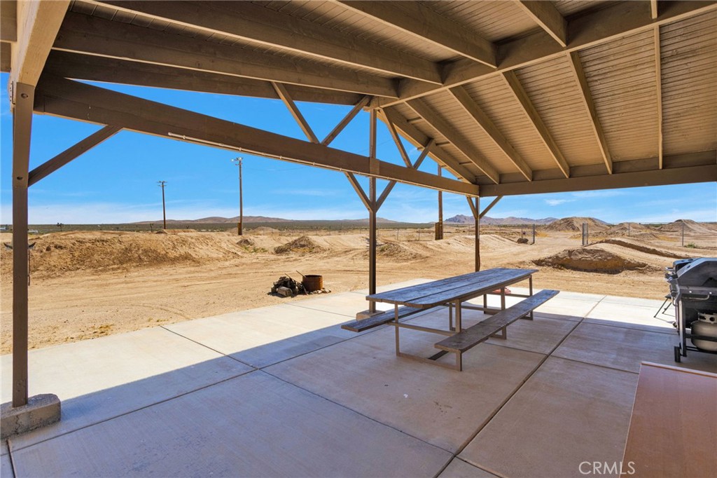 7162 Emily Road Adelanto, CA 92301 - Photo 32 of 74