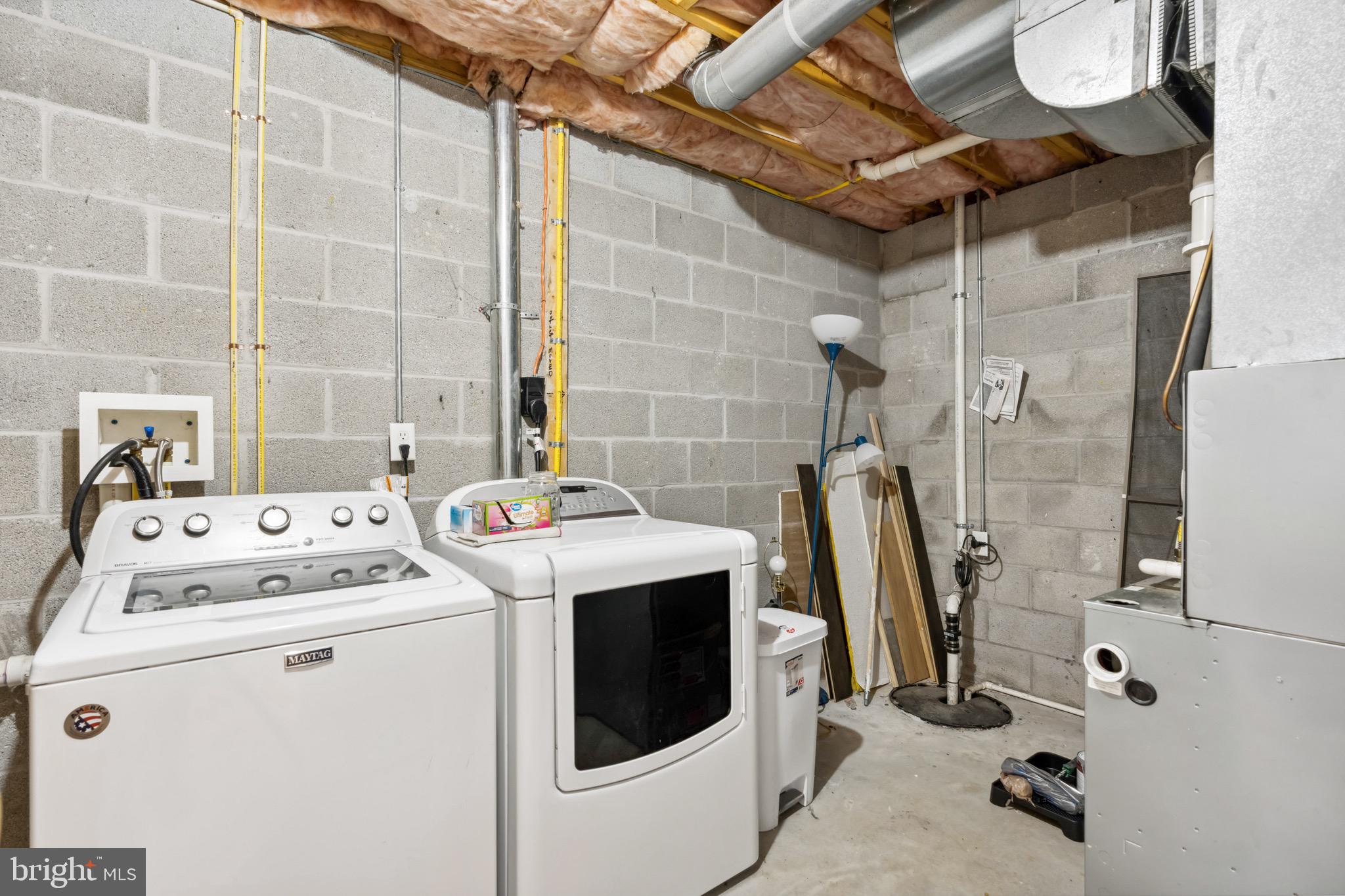188 Sara Lane Hanover, PA 17331 - Photo 21 of 25 a utility room with dryer and washer