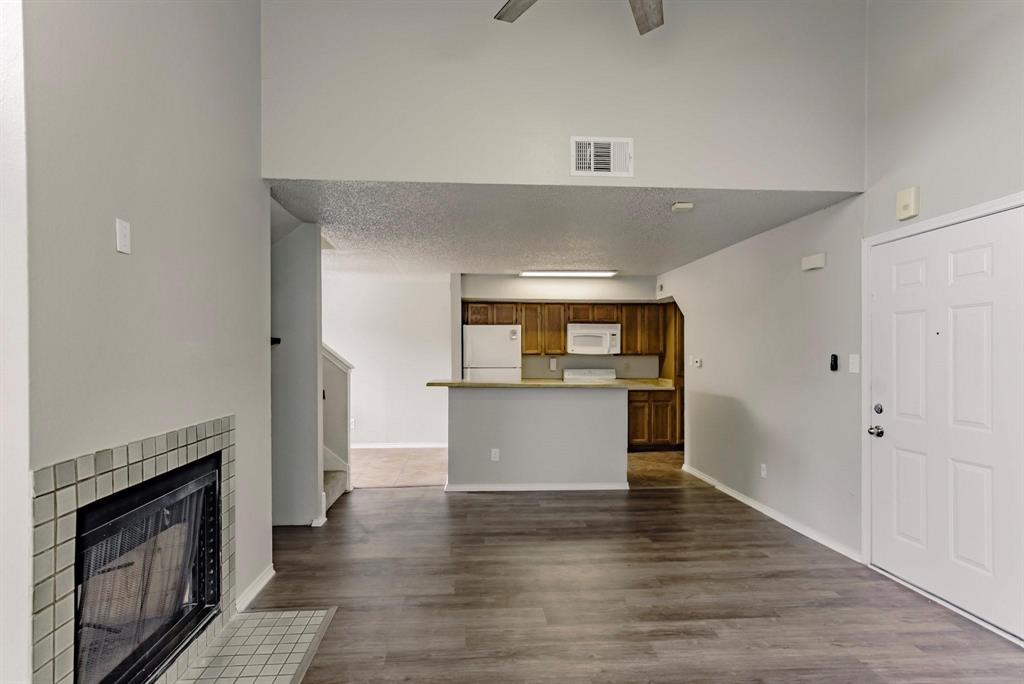 9823 Walnut Street, Unit L205 Dallas, TX 75243 - Photo 28 of 30