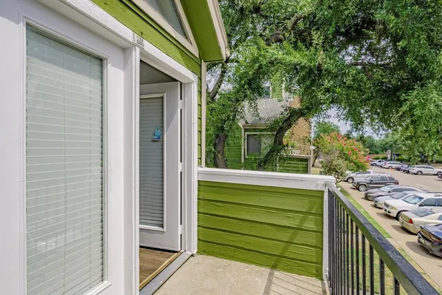 $122,999 | 9823 Walnut Street, Unit L205, Dallas, TX 75243
