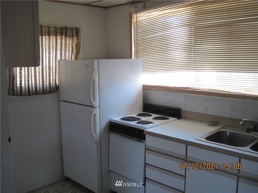 9815 Harris Road Northeast Moses Lake, WA 98837 - Photo 11 of 18 Gallery Image 11