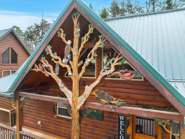 $925,000 | 551 Blackberry Ridge Way, Pigeon Forge, TN 37863