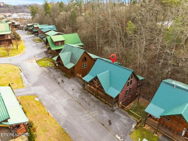 $925,000 | 551 Blackberry Ridge Way, Pigeon Forge, TN 37863