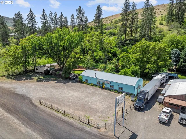 $550,000 | 53943 Highway 86, Halfway, OR 97834