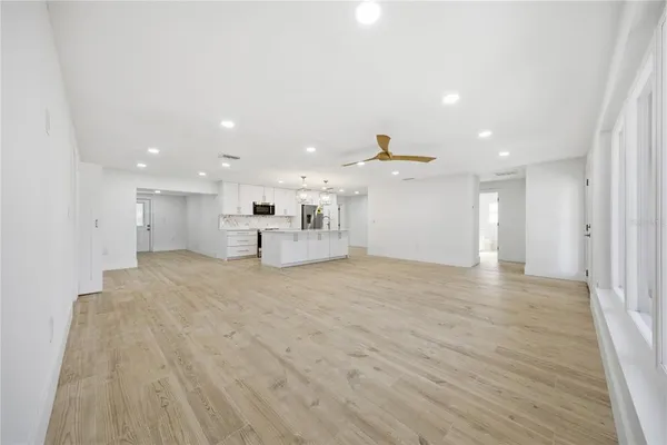 $3,900 | 1301 62nd Terrace South, St. Petersburg, FL 33705