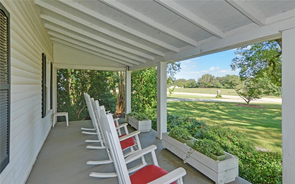604 South Yow Mill Road Toccoa, GA 30577 - Photo 3 of 50 Gallery Image 3