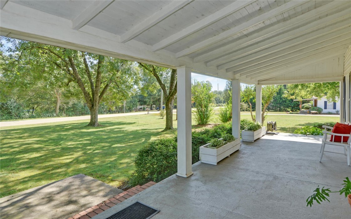 604 South Yow Mill Road Toccoa, GA 30577 - Photo 4 of 50 Gallery Image 4