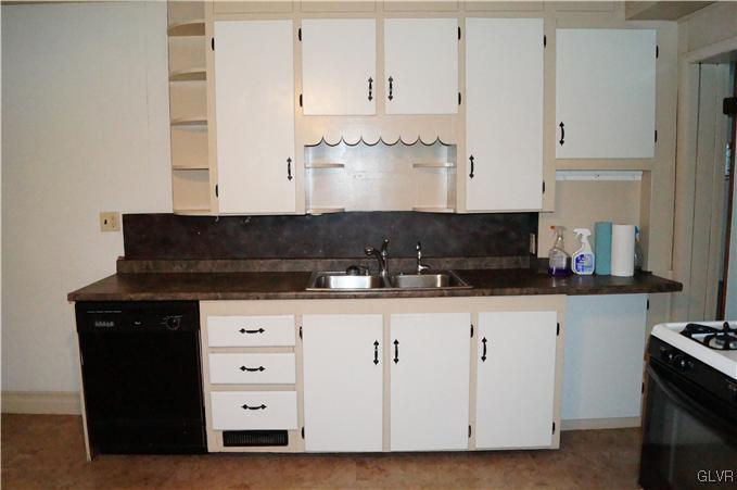 231 2nd Street Slatington, PA 18080 - Photo 3 of 12 Gallery Image 3