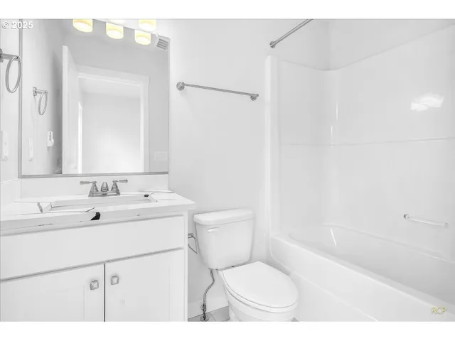 $299,900 | 9418 North Bristol Avenue, Portland, OR 97203