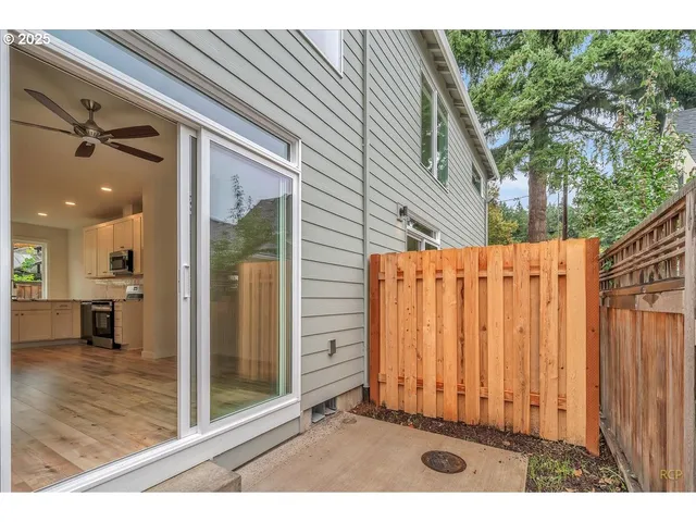 $299,900 | 9418 North Bristol Avenue, Portland, OR 97203