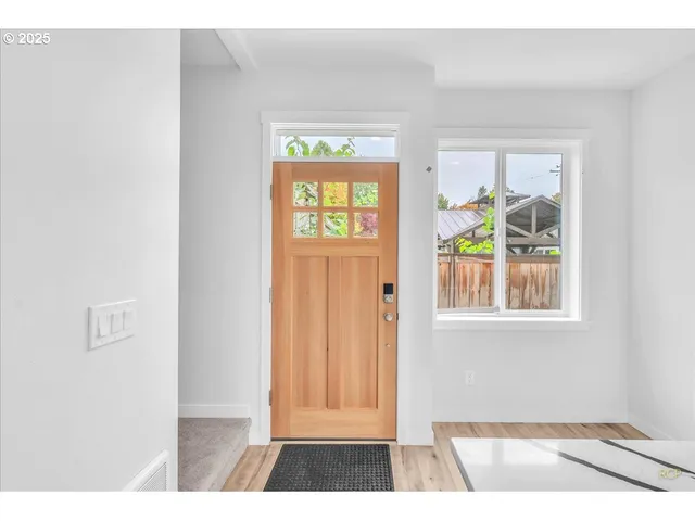 $299,900 | 9418 North Bristol Avenue, Portland, OR 97203