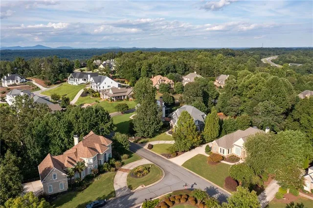 $1,095,000 | 3552 Lake Ridge Drive, Gainesville, GA 30506