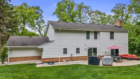 $575,000 | N10-w27274 Rolling Ridge Drive, Waukesha, WI 53188
