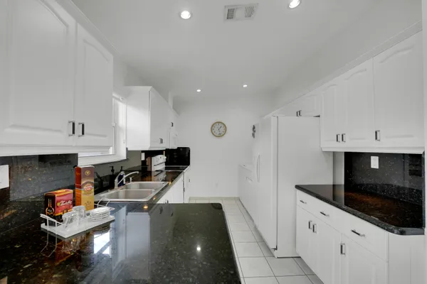 $3,375 | 17255 Northwest 72nd Court, Hialeah, FL 33015