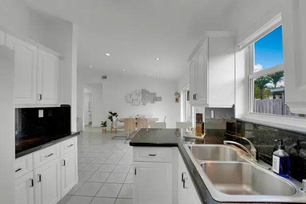 $3,375 | 17255 Northwest 72nd Court, Hialeah, FL 33015