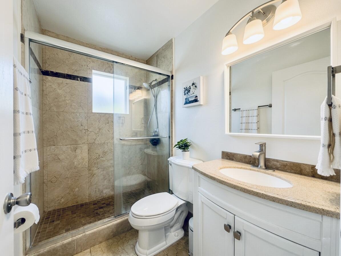 17255 Northwest 72nd Court Hialeah, FL 33015 - Photo 36 of 51 IMG_2555