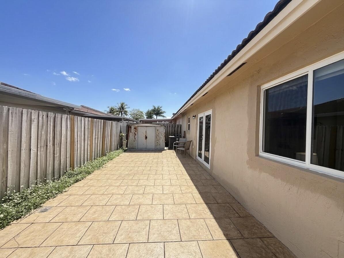 17255 Northwest 72nd Court Hialeah, FL 33015 - Photo 44 of 51 IMG_2550