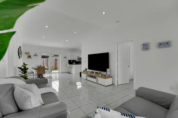 $3,375 | 17255 Northwest 72nd Court, Hialeah, FL 33015