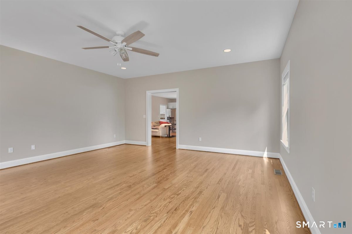 2 Chapman Chase Windsor Locks, CT 06096 - Photo 14 of 40