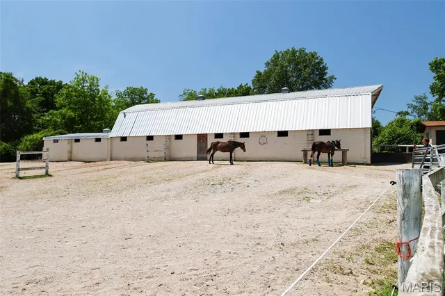 $699,000 | 5501 Dober Lane, St. Louis, MO 63129