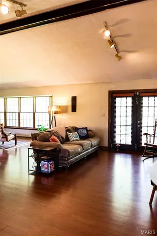 $699,000 | 5501 Dober Lane, St. Louis, MO 63129