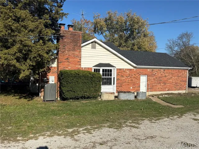 $699,000 | 5501 Dober Lane, St. Louis, MO 63129